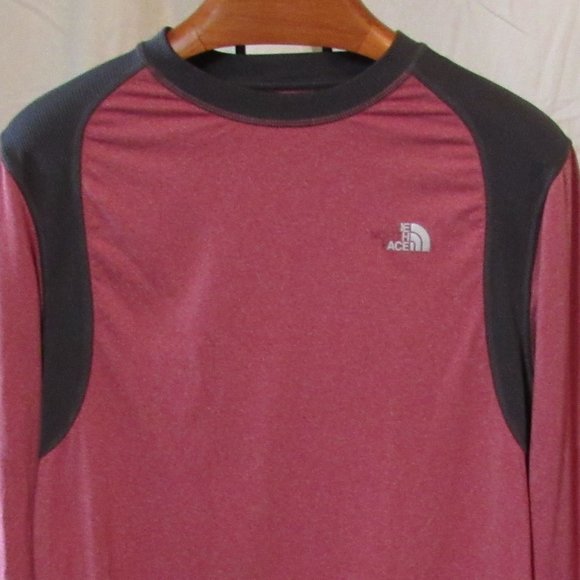 The North Face Mens Red Performance Long Sleeve Tee Shirt Size Small EUC - Picture 1 of 7